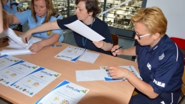 Tczew - Dzieciaki sprawdzały swoją wiedzę o pracy policji