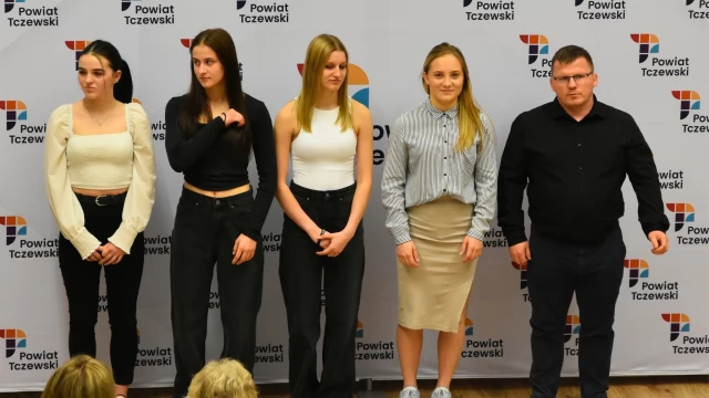 Tczew - Starosta nagrodził działaczy kulturalnych i sportowych