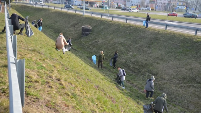 Tczew - Wielkie sprzątanie w Tczewie - Ukraińcy dziękują za gościnę [WIDEO]