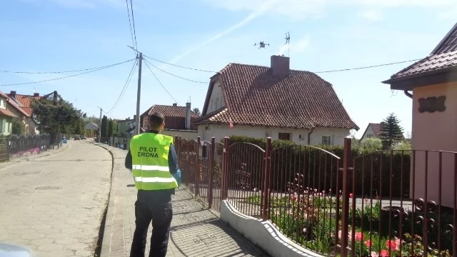 Tczew - Dron namierzy trucicieli i nielegalne składowiska śmieci