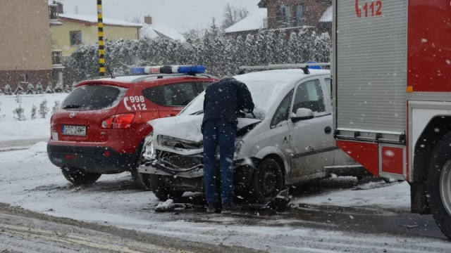 Tczew - Uwaga wypadki! Zderzenie w Tczewie i zablokowana dk 91 w Subkowach [Aktualizacja]