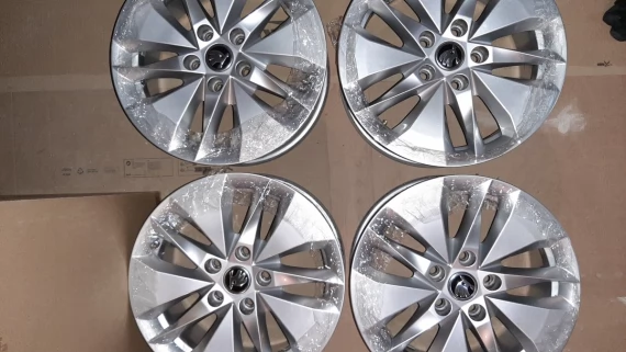 Tczew - Oryginalne felgi aluminiowe SKODA