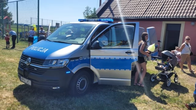 Tczew - Bezpieczeństwo i promocja zawodu na festynie w Czarlinie