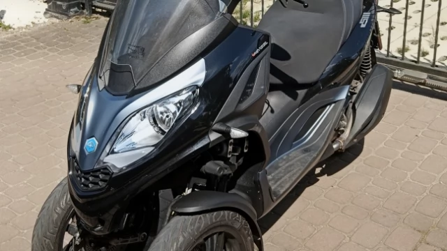Tczew - Piaggio MP3 300 na B