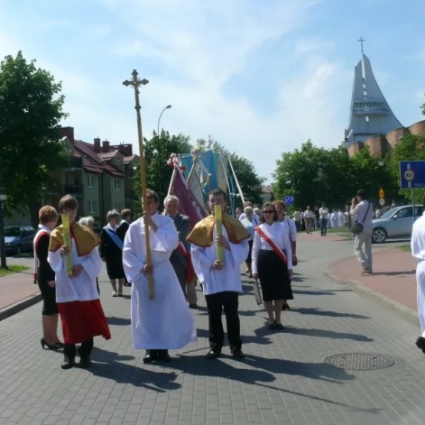 Tczew - Boże Ciało. Wierni wyszli na ulice