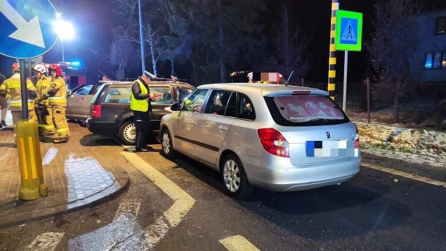 Tczew - DK 91. Zderzenie trzech aut, ranna m. in. kobieta w ciąży. Prawdopodobny sprawca bez uprawnień