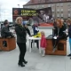 Tczew - Tczewianie na łańcuchach - siłacz też. Wszystko, by poprawić los czworonogów