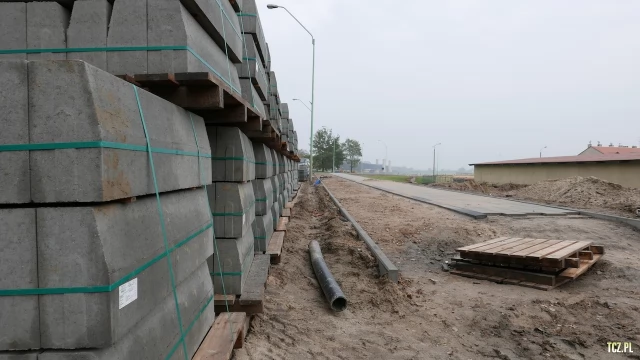 Tczew - Nowe chodniki nad Wisłą [FOTO] [bez komentarza]