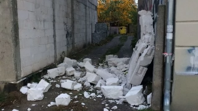 Tczew - Połamane drzewa, uszkodzone dachy - krajobraz po wichurze