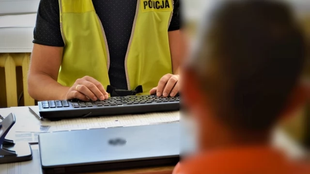 Tczew - Ojciec z córką płacili przywłaszczoną kartą. Grozi im 10 lat więzienia