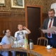 Tczew - Marcel znalazł pieniądze i zaniósł na policję. Zamiast nagrody dla siebie, chciał wesprzeć schronisko