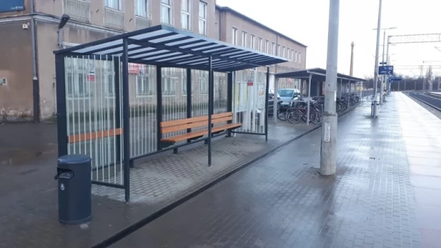 Tczew - Na pomorskich peronach są nowe windy, wiaty i tablice
