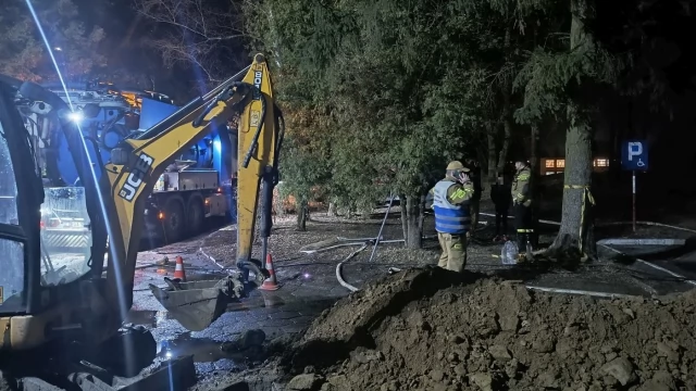 Tczew - SP10. Zidentyfikowano źródło wycieku gazu, ale dzieci na razie nie wrócą do szkoły