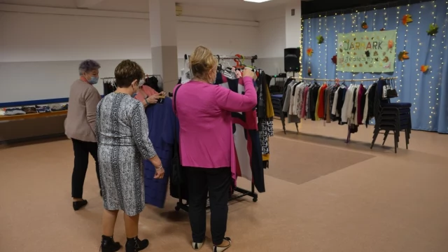 Tczew - Drugie życie dla ubrań, rozrywka dla seniorów