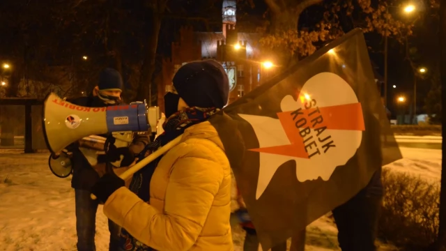 Tczew - Po ograniczeniu praw aborcyjnych kolejne protesty na ulicach Tczewa