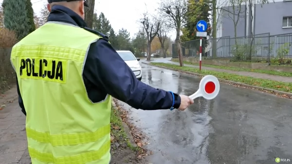 Tczew - Bez prawa jazdy i wbrew zakazowi sądowemu. Dwóch kierujących w rękach policji