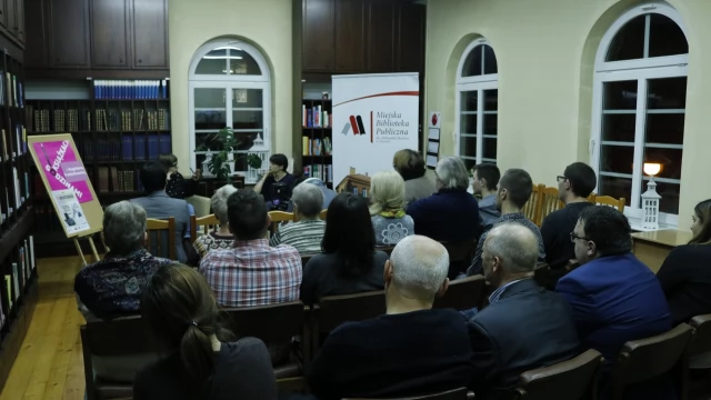 Tczew - Spotkanie autorskie z Magdaleną Grzebałkowską