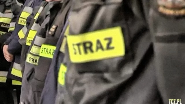 Tczew - Strażacy ratowali rękę mężczyzny i gasili kurnik