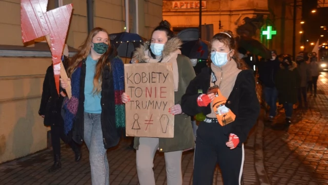 Tczew - "Spacer po wolność. Idziemy po wszystko" - kolejne protesty w Tczewie
