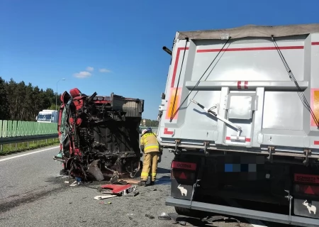 Tczew - Zderzenie dwóch ciężarówek na A1