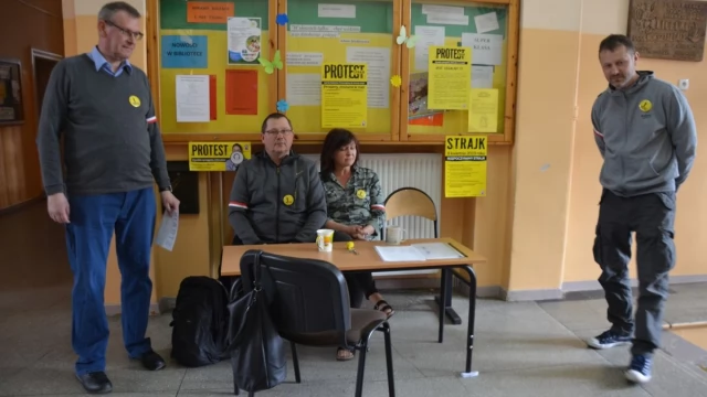 Tczew - Pierwsze dane ZNP: 387 nauczycieli bierze udział w strajku