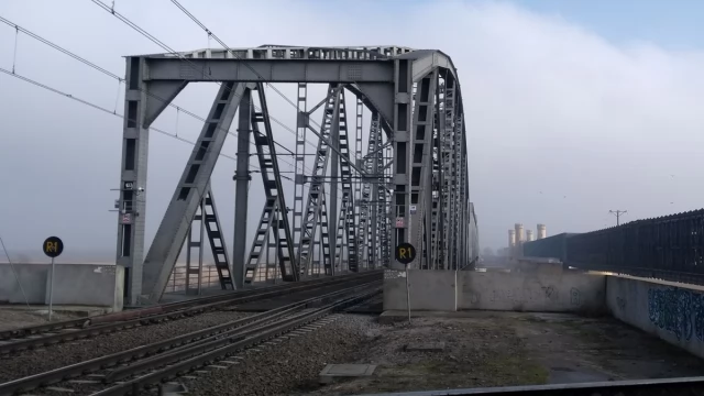 Tczew - Dlaczego nie wpuszczą pieszych na most kolejowy? "Infrastruktura krytyczna o znaczeniu obronnym"