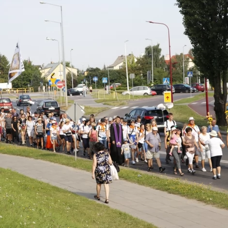Tczew - Tczewska pielgrzymka wyruszyła na Jasną Górę