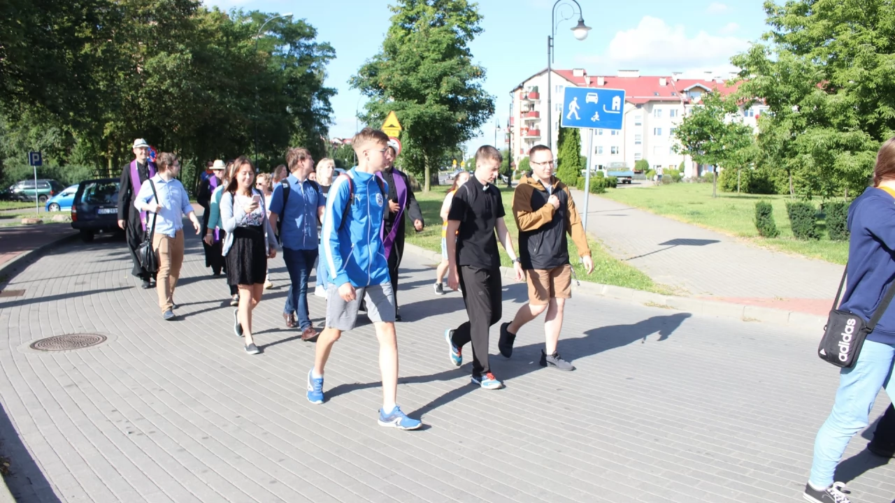 Tczew - Pielgrzymka idzie do Częstochowy. Ze względu na COVID jest inna niż zwykle