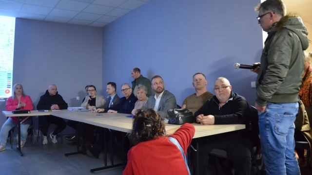 Tczew - Burzliwe spotkanie w Bałdowie w sprawie linii prowadzącej do CPK