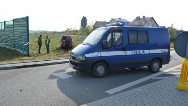 Tczew - Wypadek w Pelplinie - "Kierowca busa nie ustąpił pierwszeństwa"