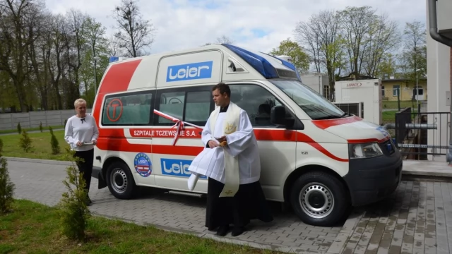 Tczew - Tczewski szpital dostał w prezencie... karetkę