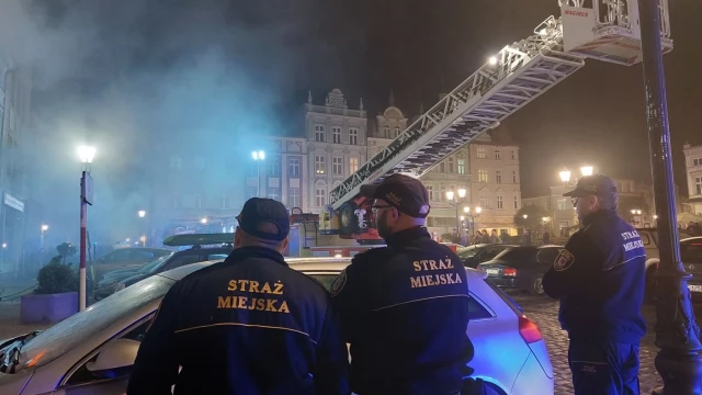 Tczew - Nawet 2 mln zł strat po pożarze na placu Hallera