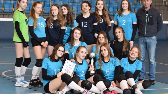 Tczew - Powiatowe Igrzyska Młodzieży Szkolnej w Piłce Siatkowej Dziewcząt