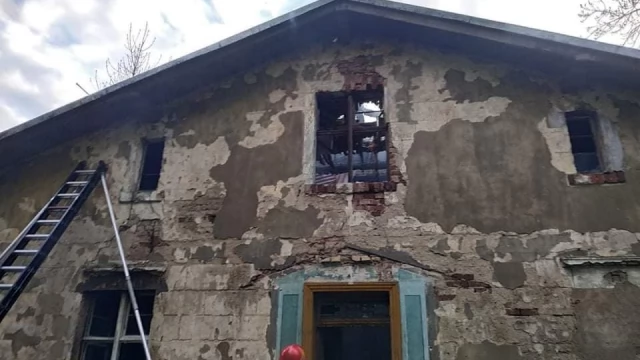 Tczew - 20 zastępów gasiło pożar w Knybawie