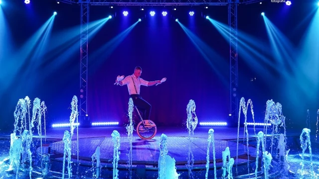 Tczew - Do naszego miasta przyjeżdża niezwykłe widowisko - Cyrk na wodzie Imperial Show