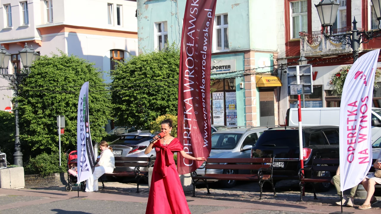 Tczew - "Operetka na WYNOS!" na placu Hallera