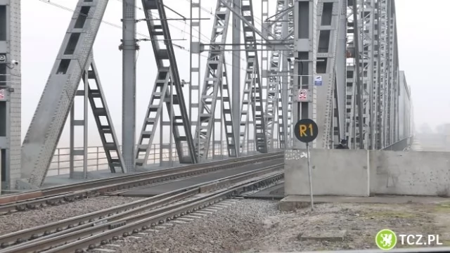 Tczew - Dlaczego nie wpuszczą pieszych na most kolejowy? "Infrastruktura krytyczna o znaczeniu obronnym"