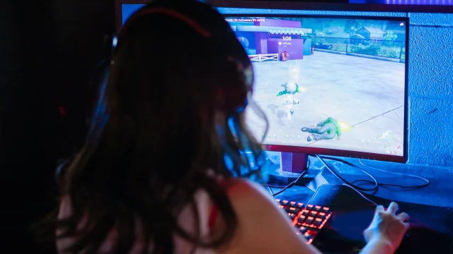 Tczew - Większość dzieci bez nadzoru w sieci. Jedna trzecia rodziców monitoruje ich aktywność online