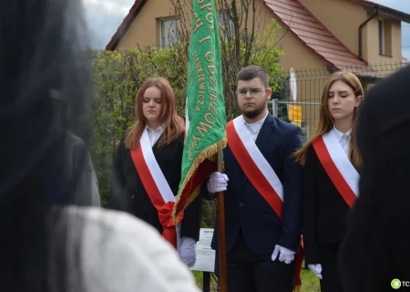 Tczew - "Pamięci nie da się zakopać w dołach". Upamiętnili ofiary Zbrodni Katyńskiej