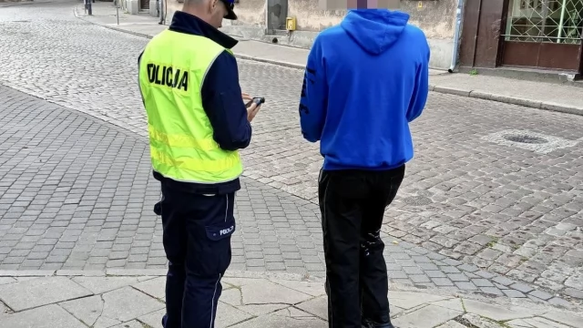 Tczew - Policja przyjrzała się użytkownikom hulajnóg. Jeden miał blisko promil