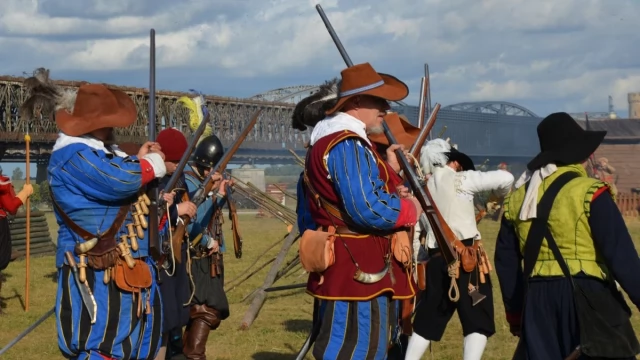 Tczew - Wehikuł czasu ruszył. Rekonstruktorzy przenieśli tczewian w XVII wiek