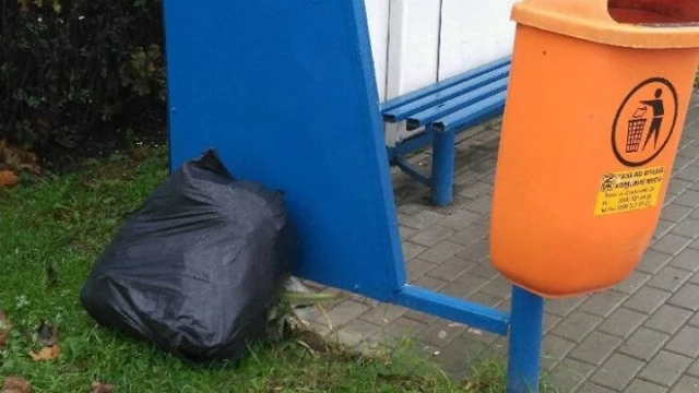 Tczew -  ZUK bierze na celownik podrzucających śmieci. Reaguj, jak widzisz!
