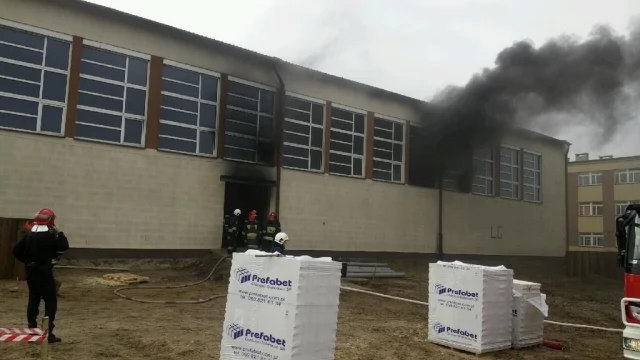 Tczew - Pożar w szkole w Pelplinie