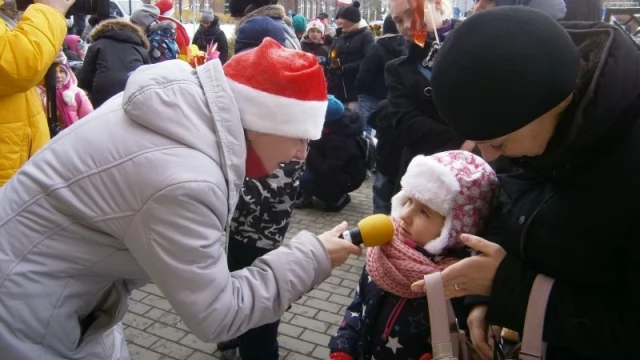 Tczew - Mikołaj nie przestraszył się zamieci - dzisiaj spotkał się z małymi tczewianami 