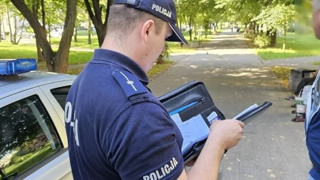 Tczew - Luksusowy mercedes odzyskany przez dzielnicowego, inny zatrzymał sprawcę pobicia