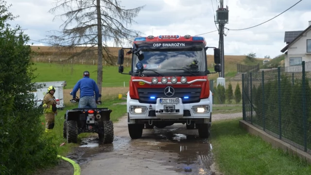 Tczew - Pożar w Stanisławiu. Na miejscu działało kilka jednostek