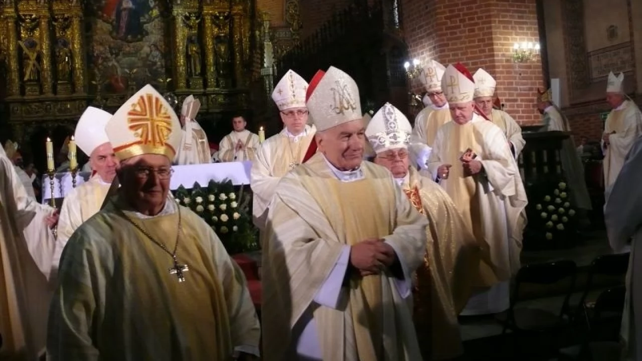 Tczew - Biskup Ryszard Kasyna uroczyście objął diecezję pelplińską