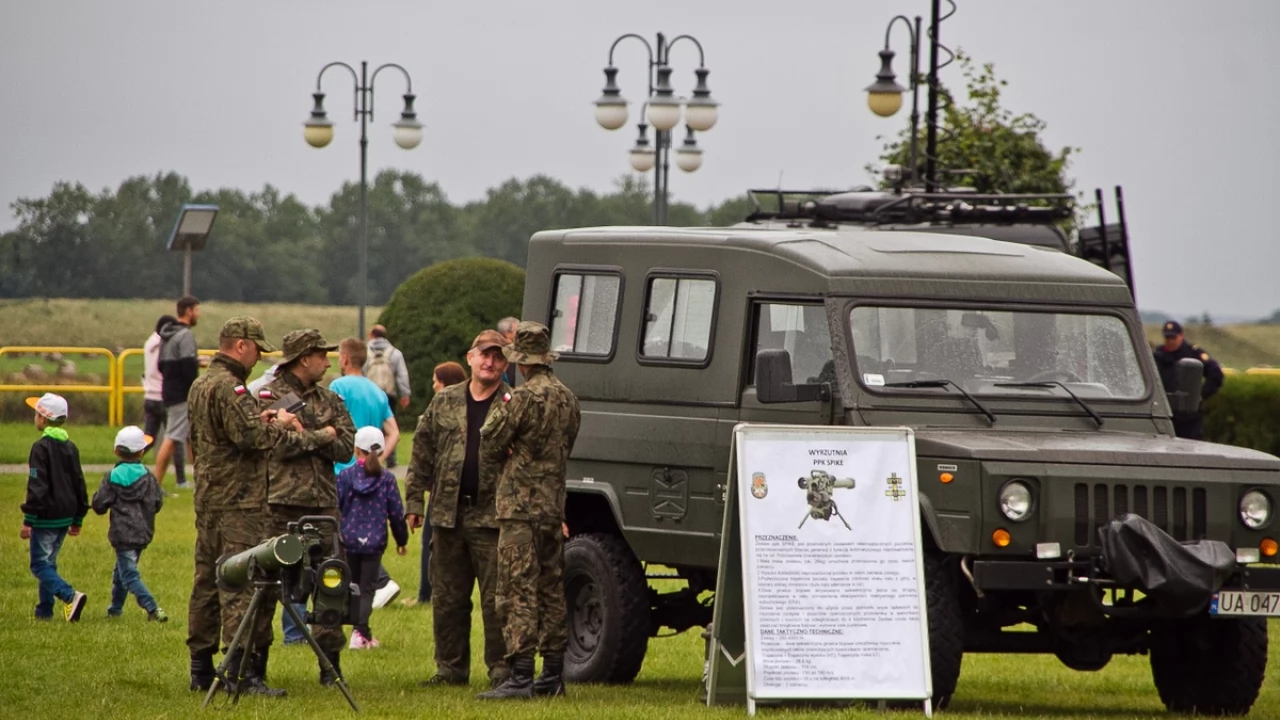 Tczew - Piknik historyczno - militarny na bulwarze