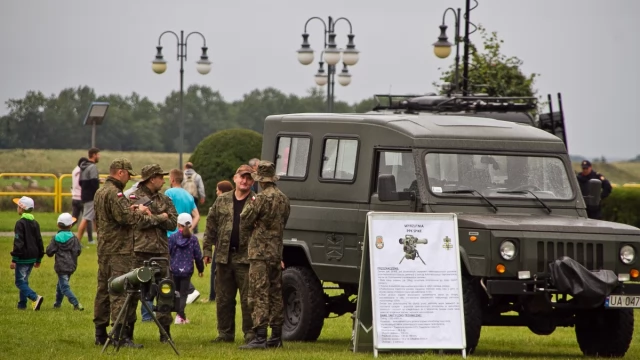Tczew - Piknik historyczno - militarny na bulwarze