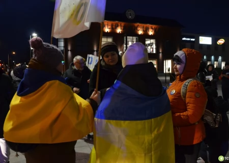 Tczew - Antywojenna demonstracja przeszła ulicami Tczewa